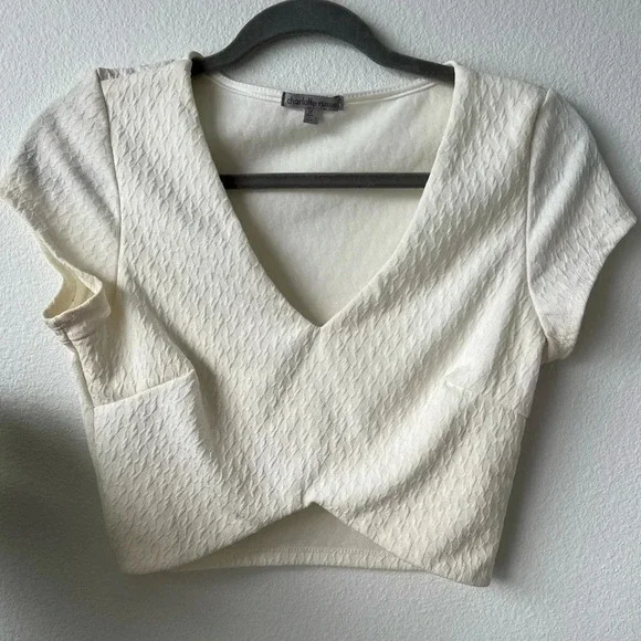 White Crop Top - Picture 3 of 4